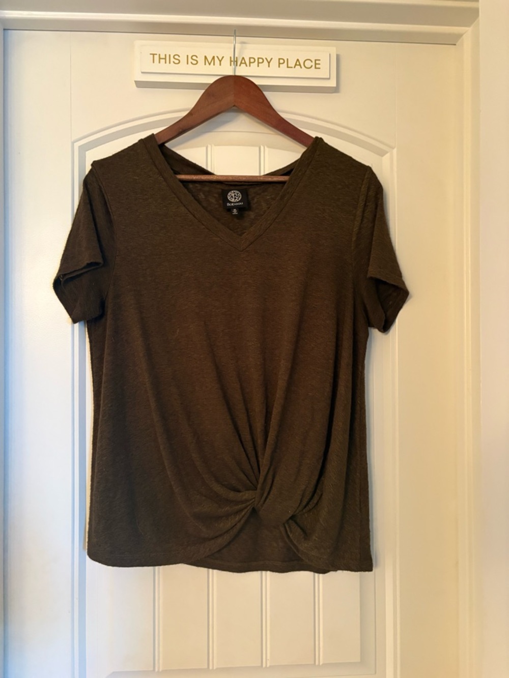 Dark green V-Neck Knot Front Tee – Short Sleeve Lightweight Top – Size M